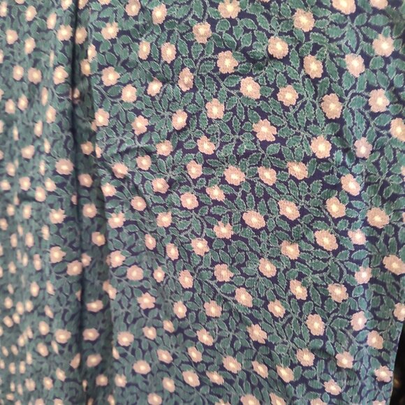 Cameo high-low floral button up blouse - Picture 5 of 5